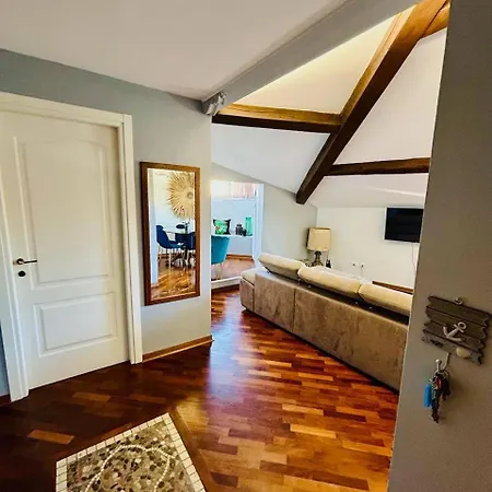Apartment Bella Vista Attico Fronte Ariston *